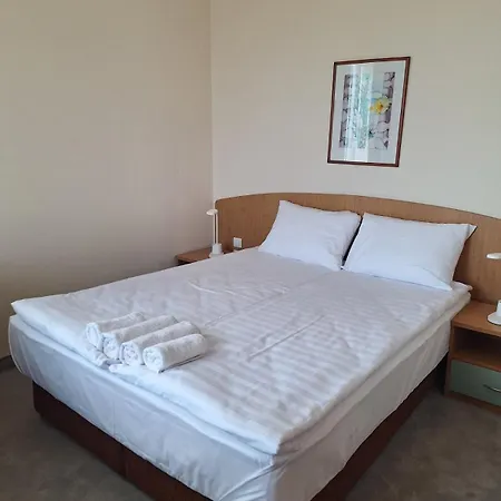 Trakata-sea View And Free Parking Hotel