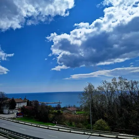 Trakata-sea View And Free Parking Hotel